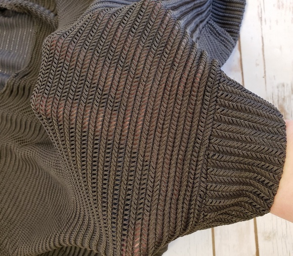 NWT-ALFANI Army Green Stretchy See-Thru Sweater 0X - Picture 4 of 6